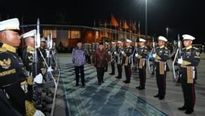 Tiga Jam Ngobrol Serius, Prabowo-Anwar Bahas Geopolitik hingga Isu Global