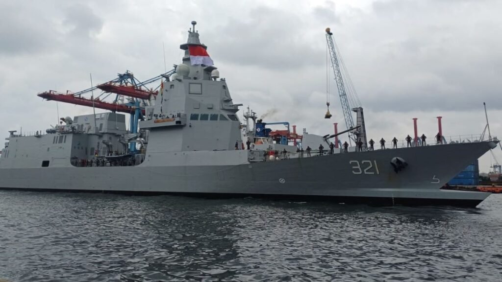 Misi 44 Hari Rampung! KRI Prabu Siliwangi-321 Sandar di Tanjung Priok