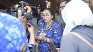 Plat Merah Masih Wira-Wiri Saat Lebaran? Agustina: Itu Lagi Tugas, Bukan Jalan-Jalan