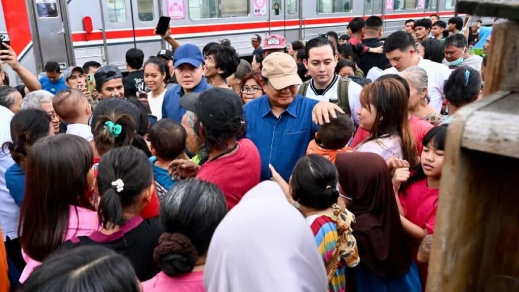 Prabowo Perintahkan Hunian Layak untuk Warga Pinggir Rel Senen