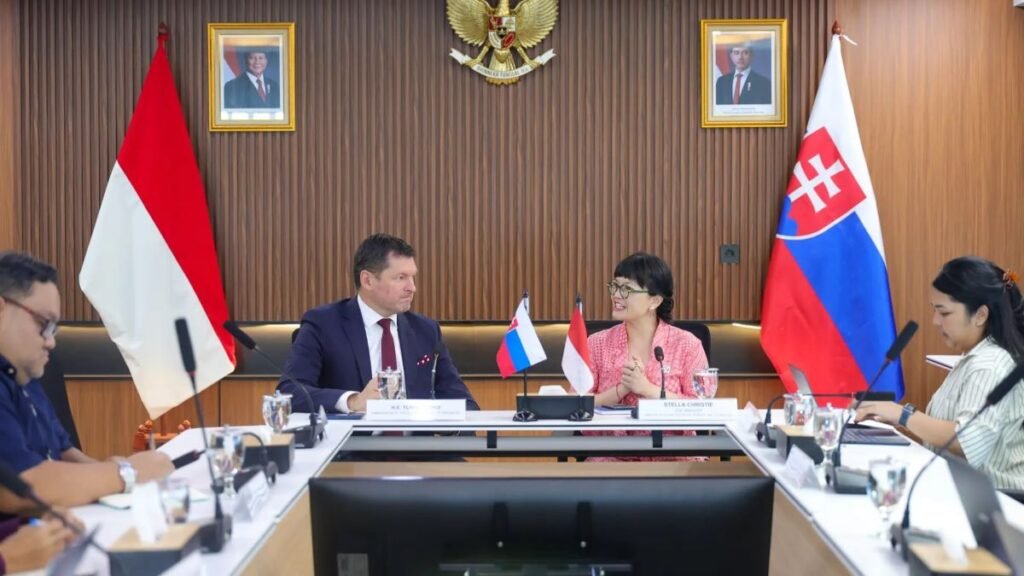 RI Buka Peluang Kerja Sama Pendidikan Tinggi dan Riset dengan Slowakia