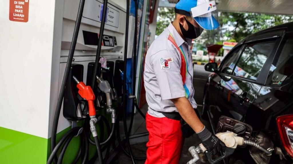 Pengusaha Wanti-wanti Risiko Fiskal di Balik Penahanan Harga BBM