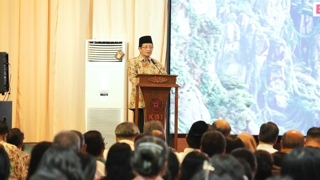 Peringatan 67 Tahun Pengabdian Sangha Agung Indonesia, Menag : Rumah Ruang Menemukan Ketenangan