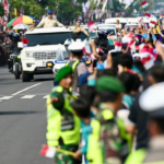 Naik Maung di Nganjuk, Prabowo Disambut Warga hingga Buruh
