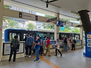 Dua Dekade Rp 3.500: Implikasi Multidimensi Rencana Penyesuaian Tarif Transjakarta