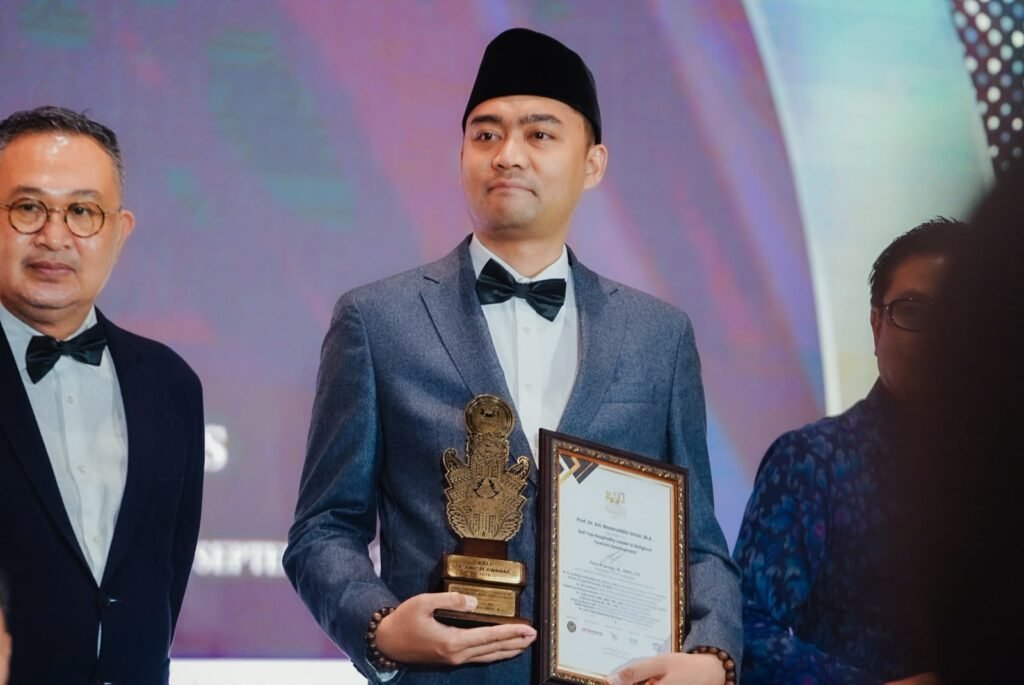 Kembangkan Wisata Religi, Kemenag RI Raih Penghargaan Istimewa