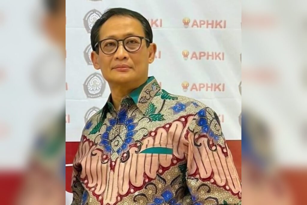 Satu Mahkamah, Dua Wajah Konstitusi?